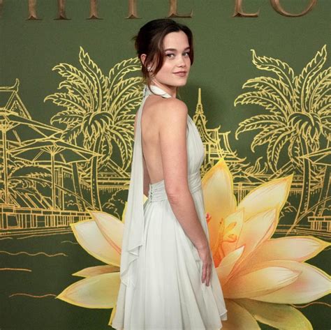 Sarah Catherine Hook: Everything To Know About The Actor, Her ...