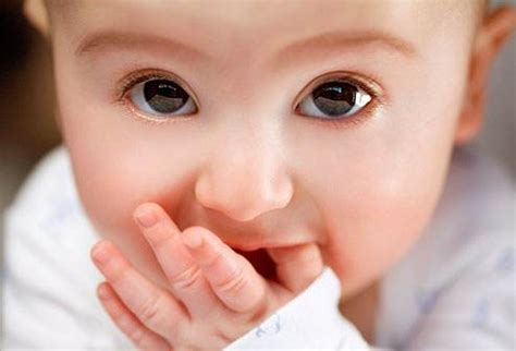 宝宝11个月_宝宝11个月发育指标_能力解析_宝宝十一个月如何护理 - 宝宝身体发育 - 第一宝宝育儿网