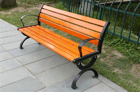 木塑公园椅户外长条椅子防腐实木长凳休闲椅铸铝有靠背座椅-阿里巴巴