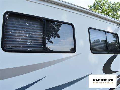 RV Window Repair 的图像结果
