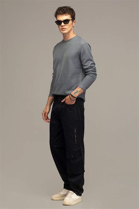 Buy Men's Trekker Navy Cargo Pant Online | SNITCH