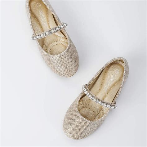 Girl Shoes 的图像结果