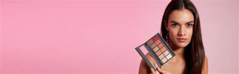 Best eyeshadow palette under 500 | Best eyeshadow palette for Indian ...