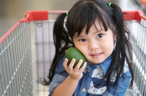 manfaat alpukat untuk anak 3 tahun