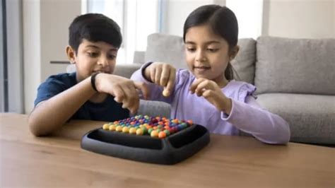 How Puzzle Games Help Kids Develop Critical Thinking Skills