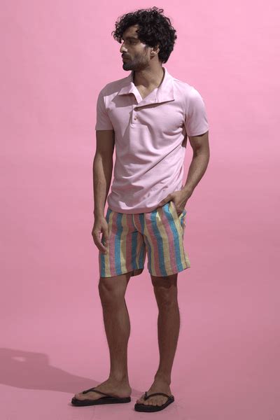 dash and dot: Buy T-shirts for Men Online - Tees & Polo Shirts For Men