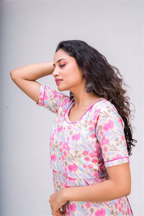 Pink Floral Tiered Maxi – Meera Bharadwaj