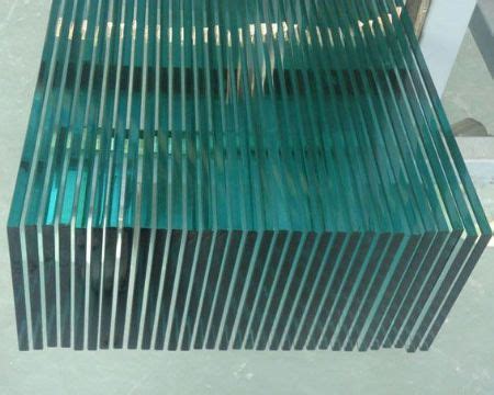 产品展示_济宁市莹华钢化玻璃有限公司钢化玻璃