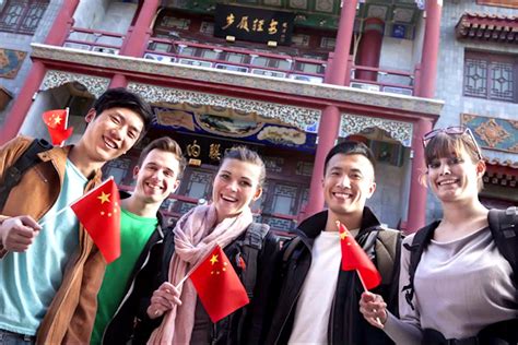 俄罗斯专家谈为什么中国学生去俄罗斯留学 ：《西方品质东方价格》 - 小狮座俄罗斯留学