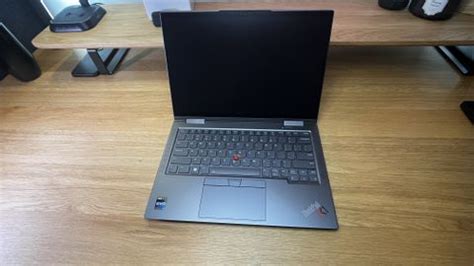 Business 24 Core Laptop 的图像结果