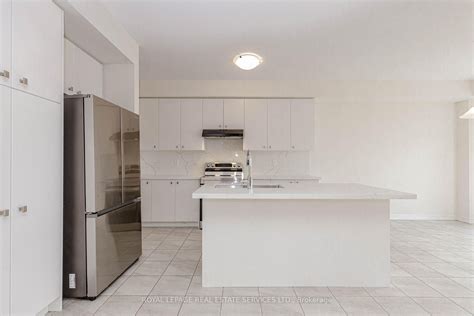 96 Explorer Way W, Thorold — For Sale @ $929,900 | Zolo.ca