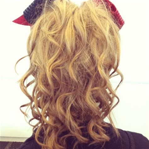 Cali Cheer Hair Tutorial 的图像结果