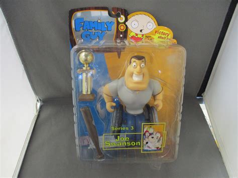 Mezco Family Guy Series 3 Joe Swanson – Crowemag Toys