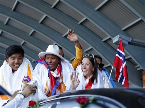 World's fastest duo to climb all 14 tallest peaks get rousing welcome ...