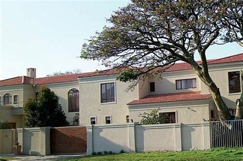 THE CRESCENT (Pinelands) - Guesthouse Reviews, Photos, Rate Comparison ...