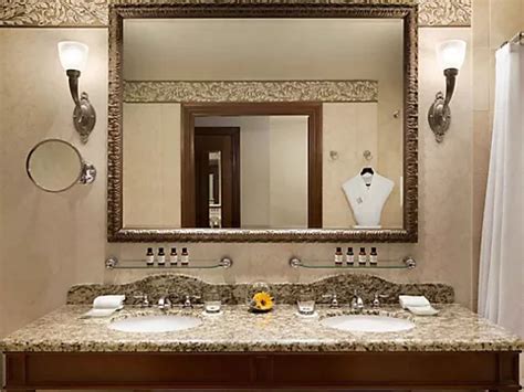 Luxury Hotel in Lake Louise | Fairmont Chateau Lake Louise