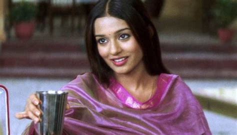 Amrita Rao's Vivah dialogue 'Jal Lijiye' is a famous meme now, and you ...