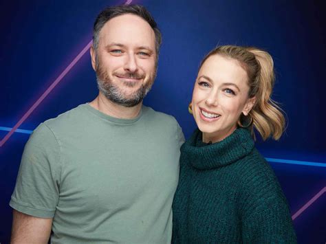 Who Is Iliza Shlesinger's Husband? All About Noah Galuten