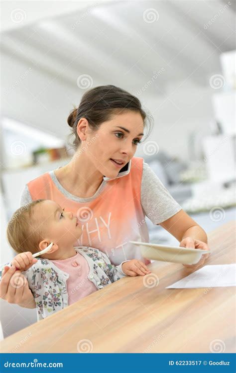 Busy Mother 的图像结果