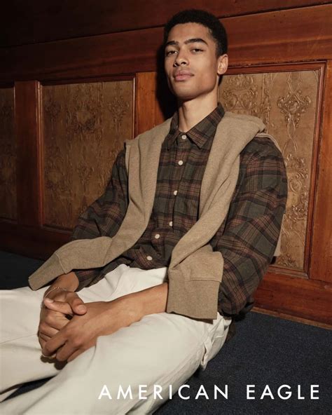 Macy's — Warwick Mall