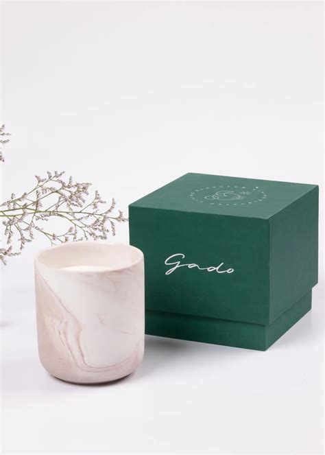 Izna Candle - Spiced Cedar & Musk - Gado Living