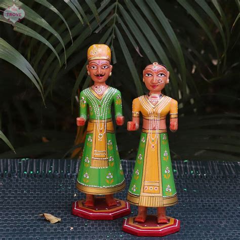 Rajasthani Gangaur Dolls (set of 2) in Different Sizes and Colours ...