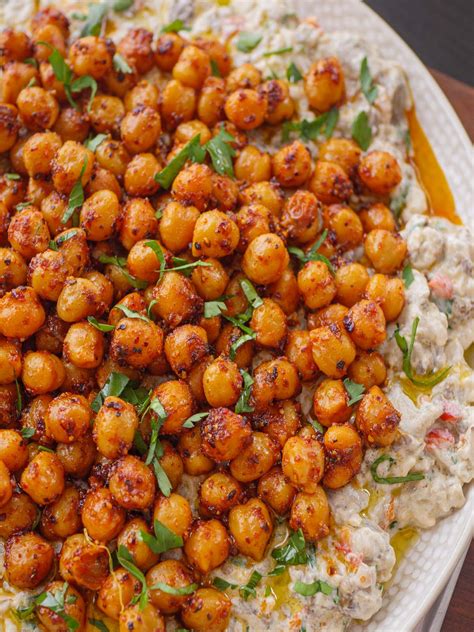 Easy roasted garbanzo beans, the best way to eat chickpeas