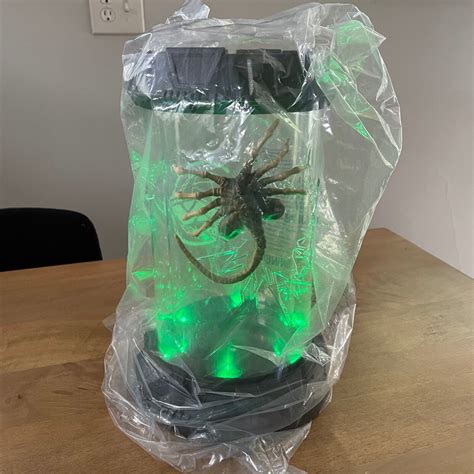 Alien Romulus (2024) NEW/SEALED Regal Cinema Facehugger Light Up ...