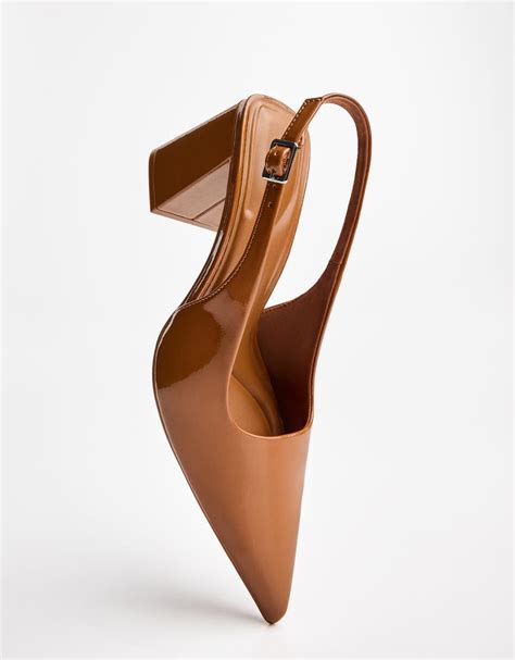 Block heel slingback shoes - Women | Bershka