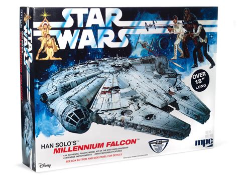 MPC Star Wars: A New Hope Millennium Falcon 1:72 Scale Model Kit | Auto ...