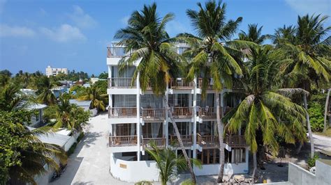 CORAL INN (Thulusdhoo Island) - Inn Reviews, Photos, Rate Comparison ...