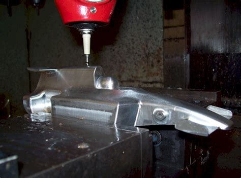 Übernehme Fräsarbeiten auf CNC Bearbeitungszentrum in Hiltpoltstein ...