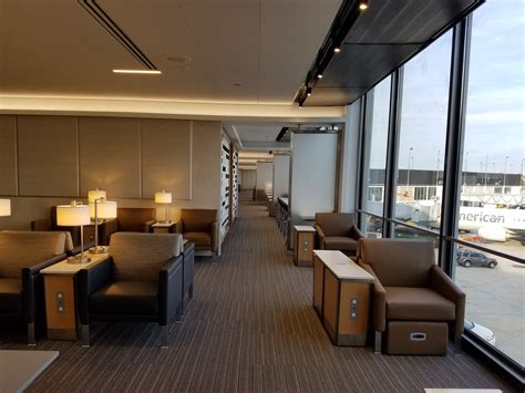 American Airlines Opening Stunning New Philly Flagship Lounge This ...