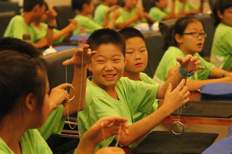 梦想点亮！上海中学生亮相世界顶尖科学家论坛！他们来自这些学校_腾讯新闻