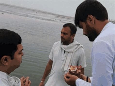 Vijay Rupani’s Ashes Immersed at Somnath Triveni Sangam with Full ...
