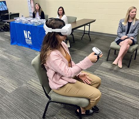 Colleges with Virtual Reality Program 的图像结果