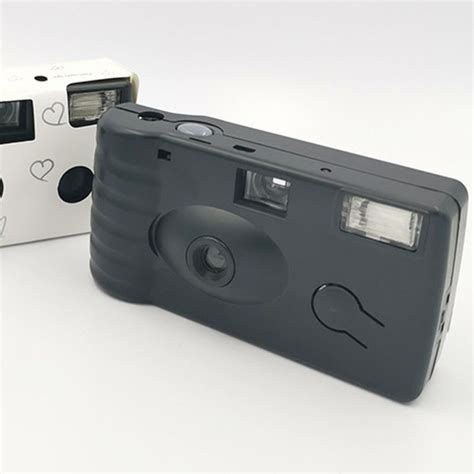 Disposable Camera 的图像结果
