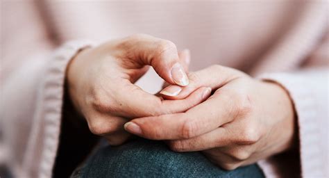 Postpartum anxiety (PPA): Symptoms, causes, and treatment | BabyCenter