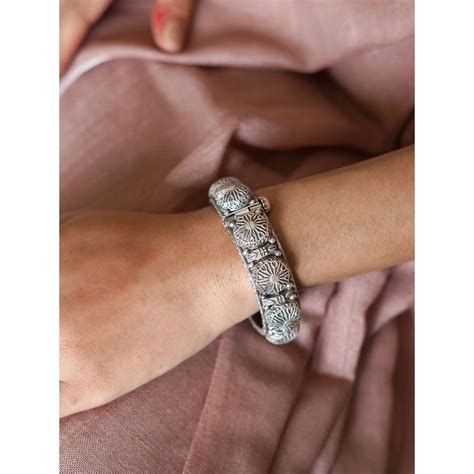 Buy Teejh by Joker and Witch Jagrati Silver Oxidised Bangle for Women ...