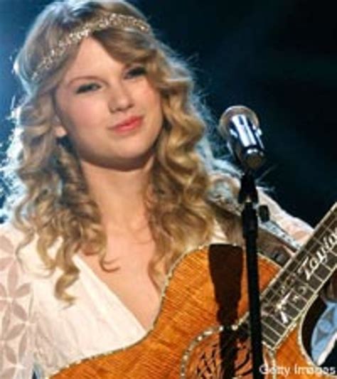 Taylor Swift Is a ‘Band Hero’
