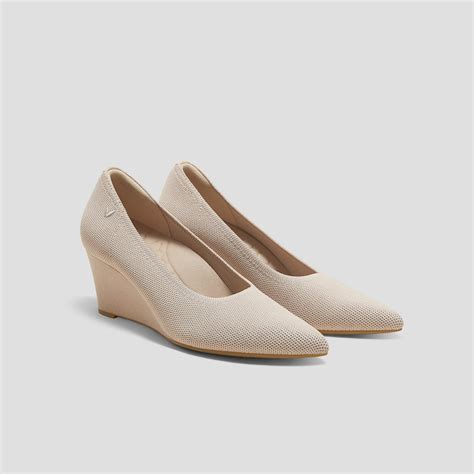 Pointed-Toe Stress FREE Wedge Heels (Deborah), ALMOND, EU39 | VIVAIA