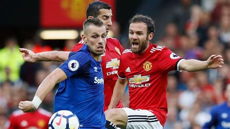 Schneiderlin has most to prove at Everton as poster boy of Koeman ...