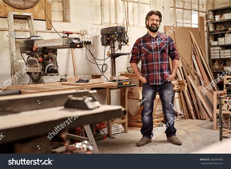 Business Owner Portrait 的图像结果