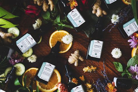 10 Ways to Use Hydrosols + Our Favorites