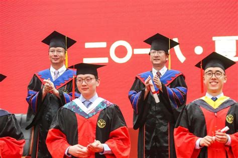 携梦想启程！直击浙江大学2018年夏季研究生毕业典礼现场