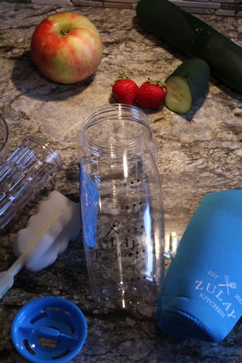 The Best Infusion Water Bottle for Busy Moms • A Family Lifestyle ...