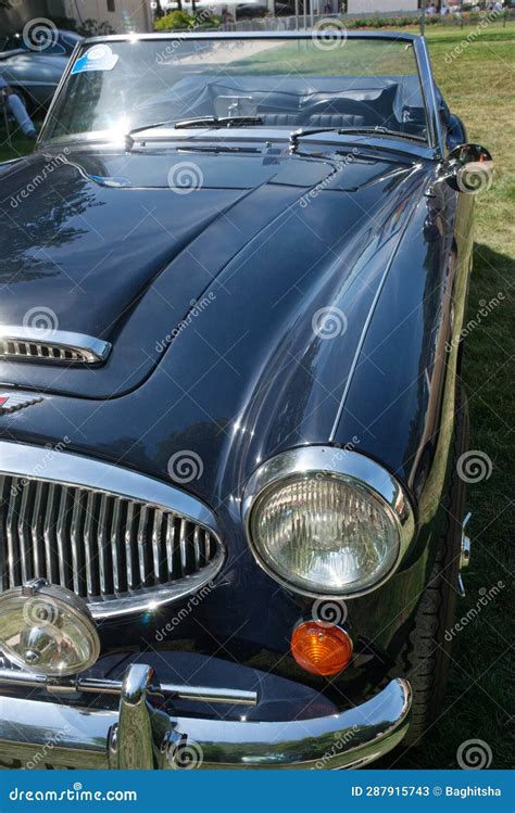 BADEN BADEN, GERMANY - JULY 2022: Beige 1935 AUBURN 851 SC BOATTAIL ...