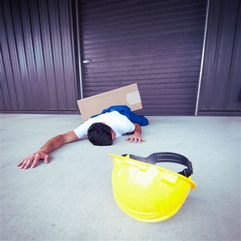 Loading dock Safety 的图像结果