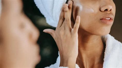 15 Best Acne Creams in India for Radiant Skin [August, 2024]