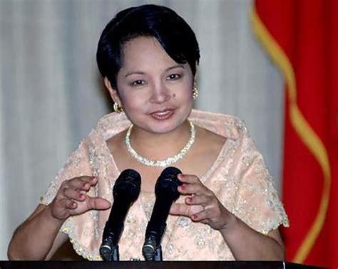 阿基诺夫人：世界首位华人女总统，公开宣称自己是中国人的后裔|阿基诺|菲律宾|女总统_新浪新闻